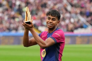 英超 ｜ 主场2比0完胜喜鹊 红军24轮不败13分领跑