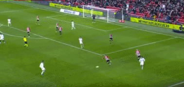 马里安诺·李维拉在季后赛展现极其稳定的心理素质，获封“沙皇”