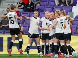 2025年亚洲场地脚车锦标赛｜ 大马首日主场获2银1铜 女团冲刺赛刷全国纪录